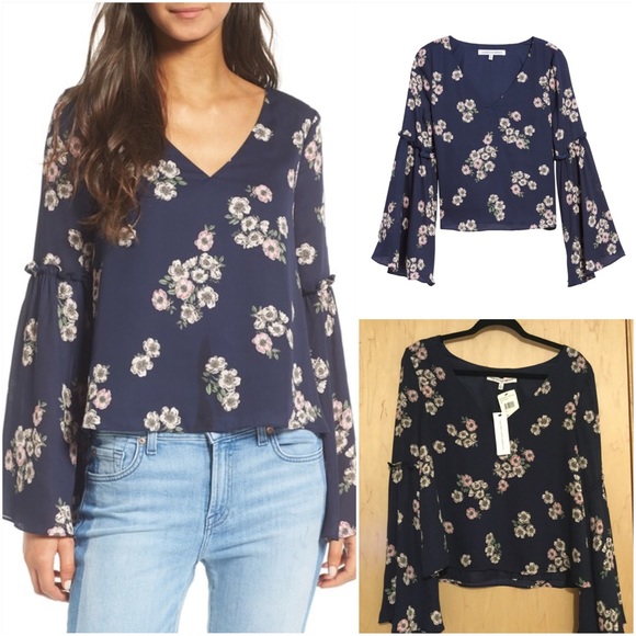 cupcakes & cashmere Tops - cupcakes and cashmere Audriana Bell Sleeve Top